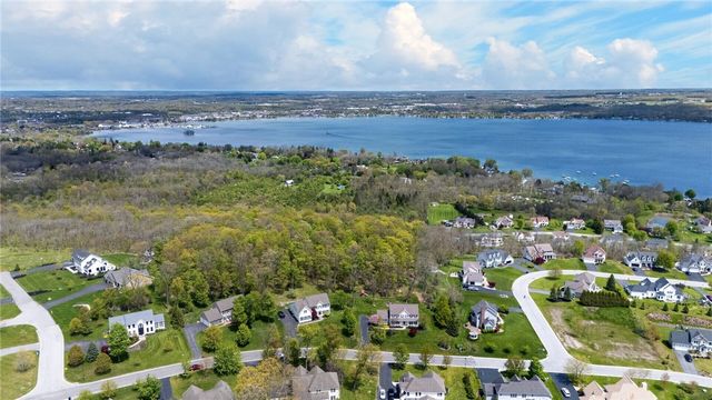 5030 West Ridge Run, Canandaigua Town, NY 14424