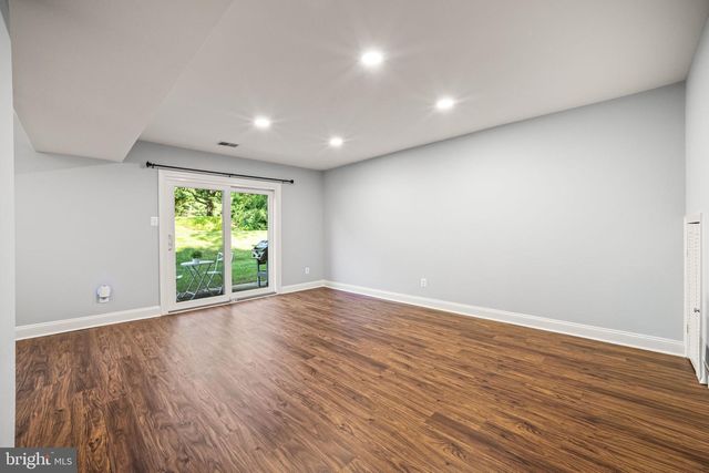 402 DANOR CT, Chesterbrook, PA 19087