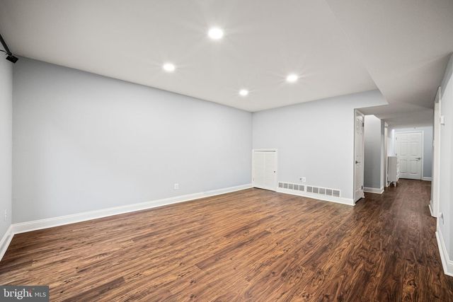 402 DANOR CT, Chesterbrook, PA 19087