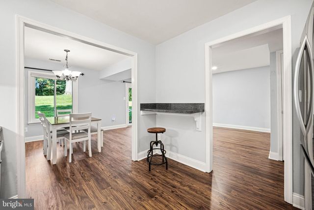 402 DANOR CT, Chesterbrook, PA 19087