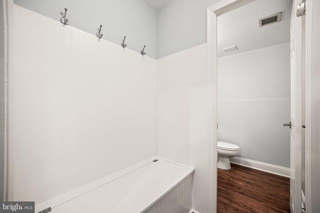 402 DANOR CT, Chesterbrook, PA 19087