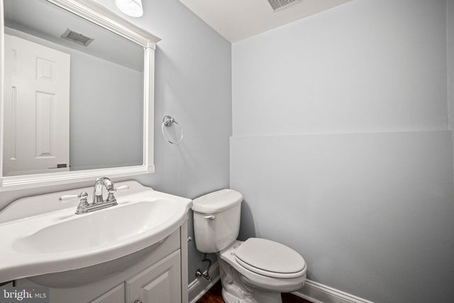 402 DANOR CT, Chesterbrook, PA 19087
