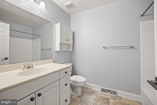 402 DANOR CT, Chesterbrook, PA 19087