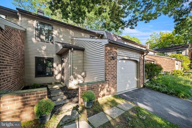 402 DANOR CT, Chesterbrook, PA 19087