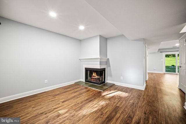 402 DANOR CT, Chesterbrook, PA 19087