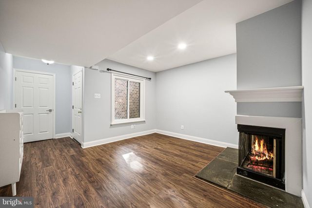 402 DANOR CT, Chesterbrook, PA 19087