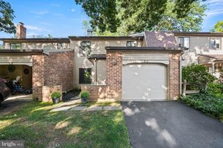 402 DANOR CT, Chesterbrook, PA 19087