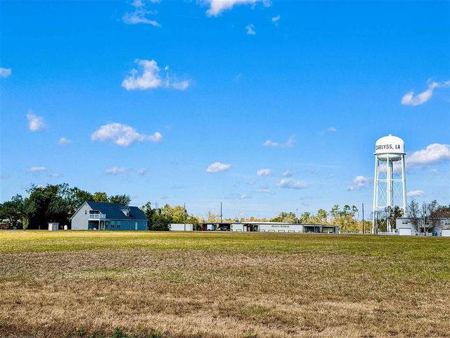 5205 Volunteer Road, Sulphur, LA 70665