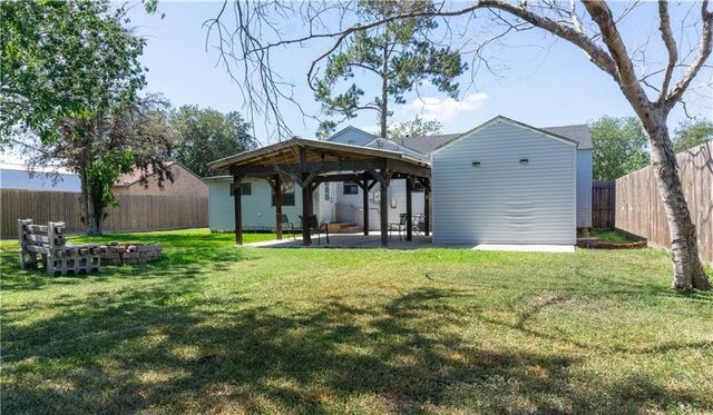 822 E Warren Ave, Kingsville, TX 78363