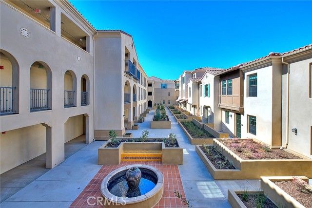 501 W Foothill Boulevard 107, Claremont, CA 91711