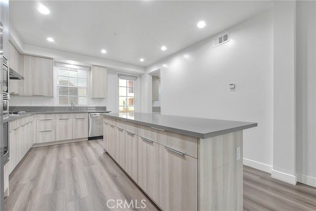 501 W Foothill Boulevard 107, Claremont, CA 91711