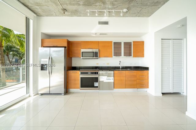 3470 E Coast Ave H0910, Miami, FL 33137