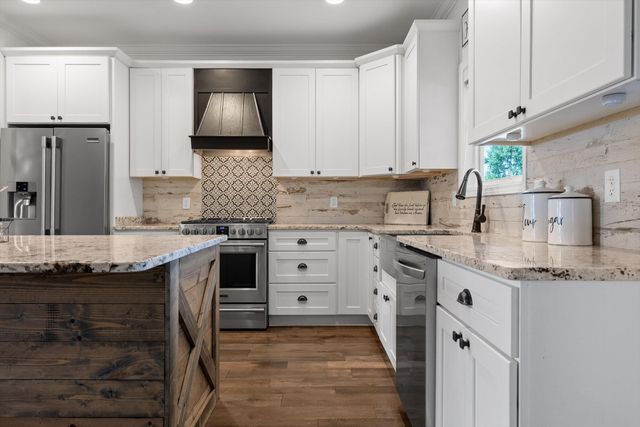 7904 Frostwood Lane, Ooltewah, TN 37363