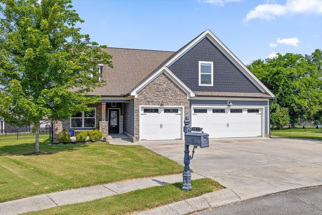 7904 Frostwood Lane, Ooltewah, TN 37363