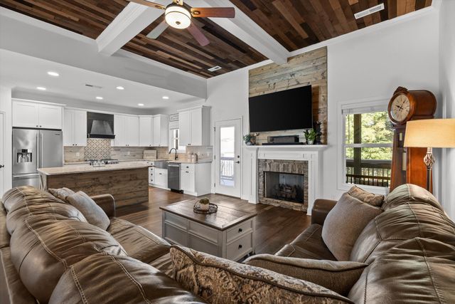 7904 Frostwood Lane, Ooltewah, TN 37363