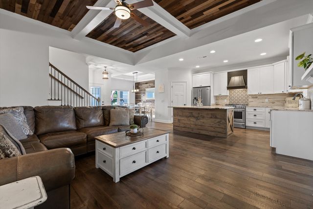 7904 Frostwood Lane, Ooltewah, TN 37363