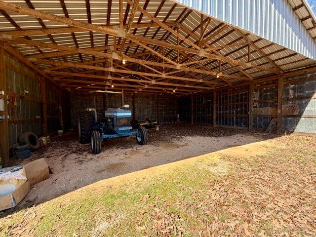 9554 Brooksie Thompson Rd, Bath Springs, TN 38311