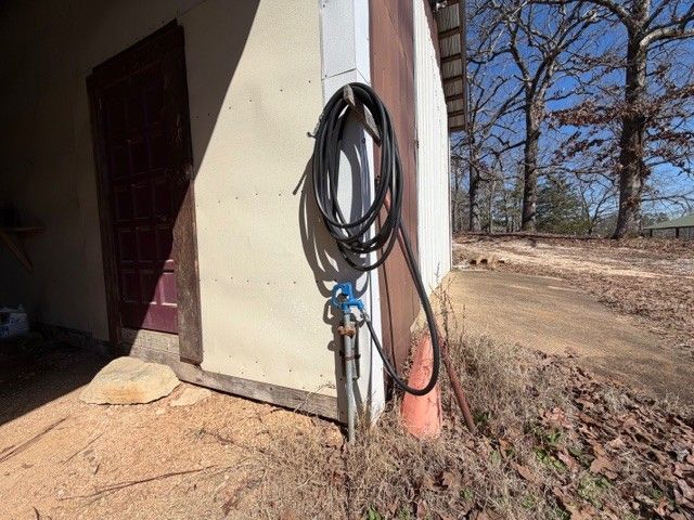 9554 Brooksie Thompson Rd, Bath Springs, TN 38311