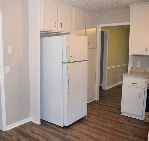 215 Lori Lane, Canton, GA 30114