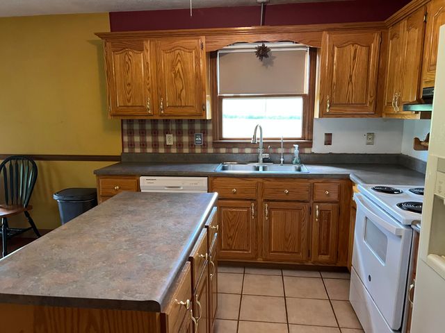 35 Vanzant Road, Lily, KY 40740