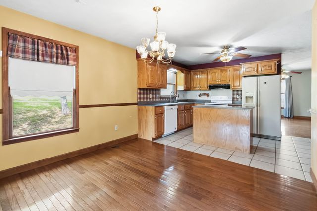 35 Vanzant Road, Lily, KY 40740