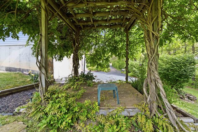 35 Vanzant Road, Lily, KY 40740