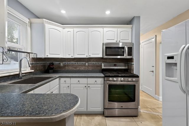 214 Floral St, Roselle Boro, NJ 07203