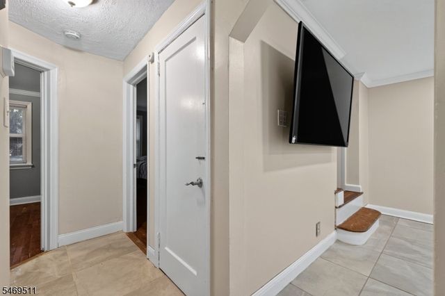 214 Floral St, Roselle Boro, NJ 07203