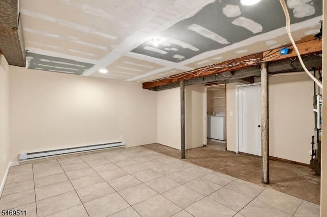 214 Floral St, Roselle Boro, NJ 07203
