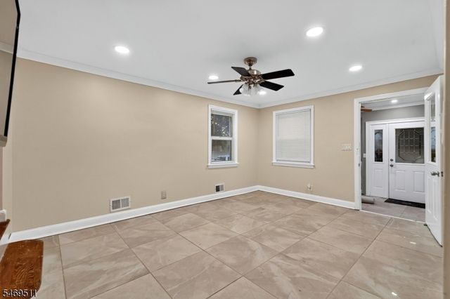 214 Floral St, Roselle Boro, NJ 07203