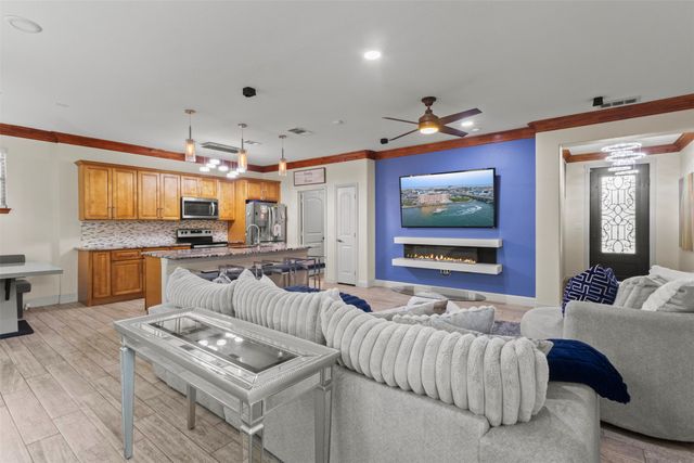 6929 Tessla Drive, Dallas, TX 75241