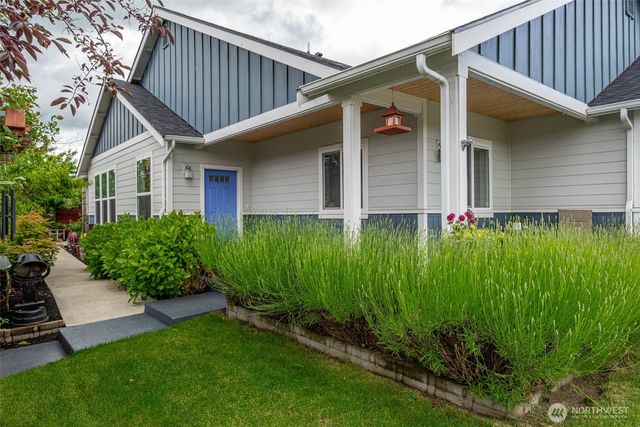 4039 Autumn Way, Mount Vernon, WA 98273