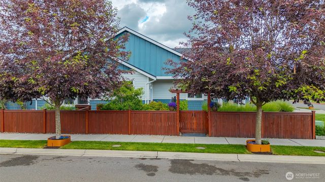4039 Autumn Way, Mount Vernon, WA 98273