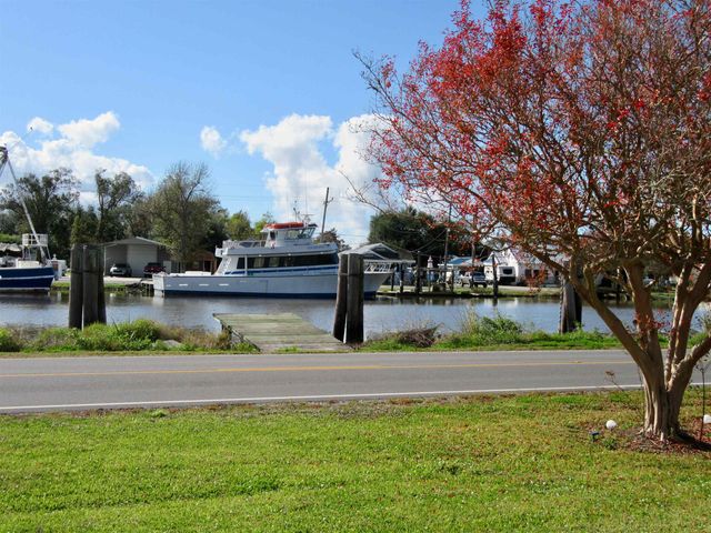 18653 East Main Street, Galliano, LA 70354