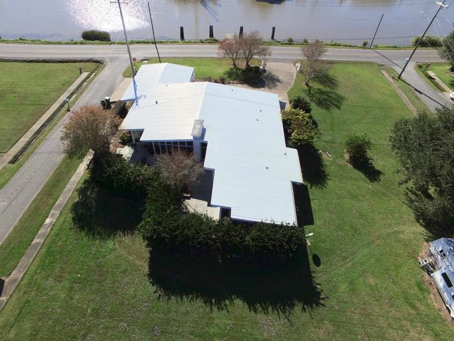 18653 East Main Street, Galliano, LA 70354