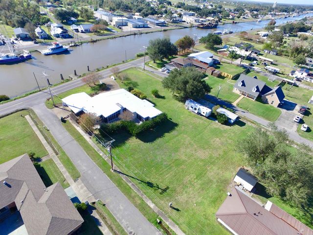 18653 East Main Street, Galliano, LA 70354