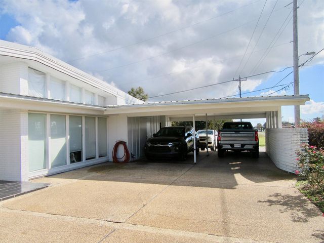 18653 East Main Street, Galliano, LA 70354