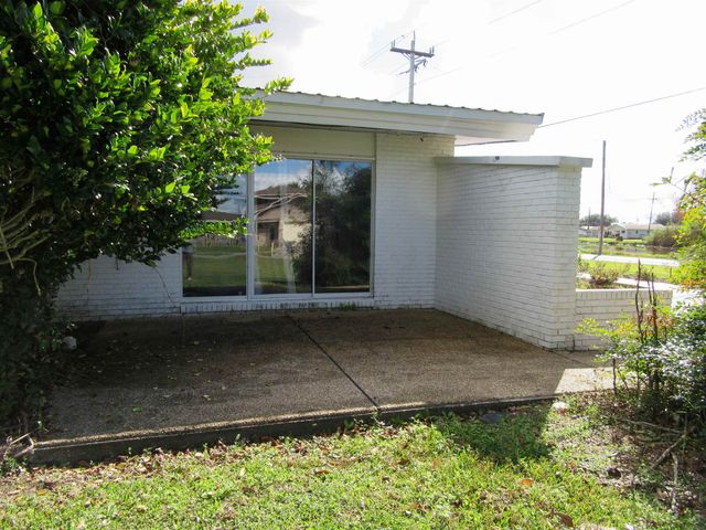18653 East Main Street, Galliano, LA 70354