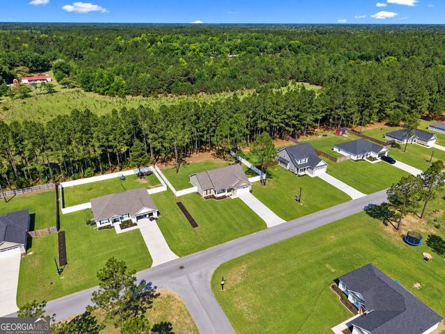 309 Tallulah Bend, Ellabell, GA 31308