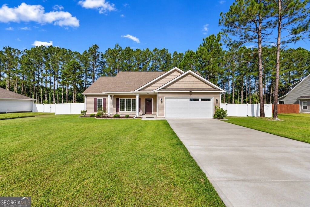 309 Tallulah Bend, Ellabell, GA 31308