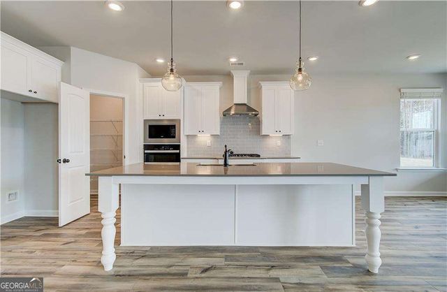 274 Linford Drive, Locust Grove, GA 30248