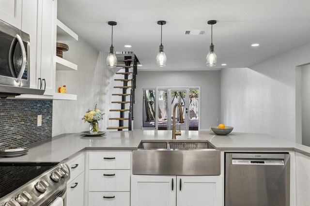 8000 Forest Mesa DR B, Austin, TX 78759