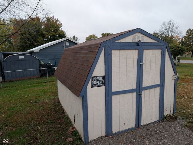 3517 Country Manor Street, North Vernon, IN 47265