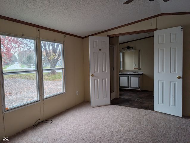 3517 Country Manor Street, North Vernon, IN 47265