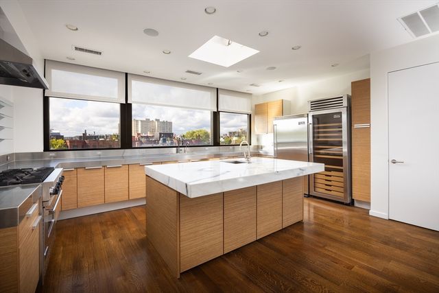 234 W Newton PH, Boston, MA 02116