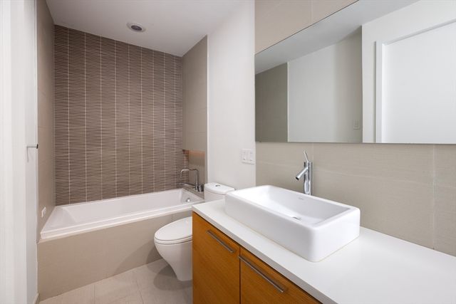 234 W Newton PH, Boston, MA 02116