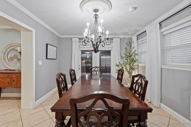 221 E 18th Street, Bartlesville, OK 74003