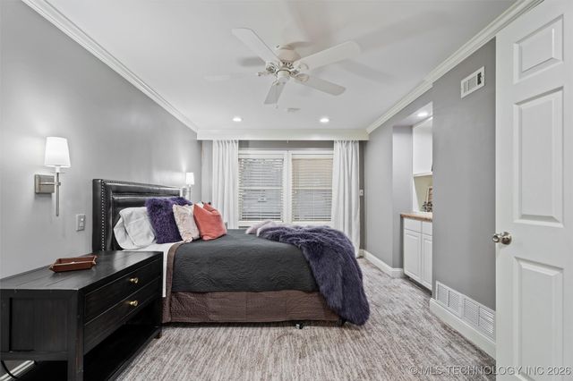 221 E 18th Street, Bartlesville, OK 74003