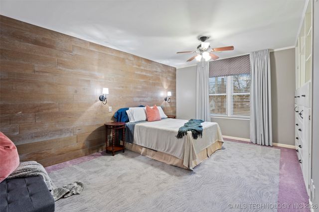 221 E 18th Street, Bartlesville, OK 74003