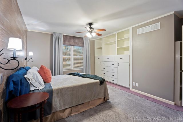 221 E 18th Street, Bartlesville, OK 74003